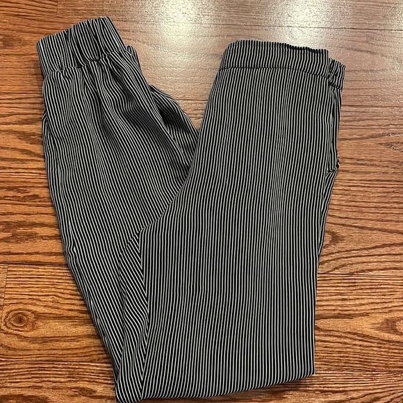 IOANNA KOURBELA basic slight ballon silhouette pants elasticized cuffs pull on S - Picture 1 of 14